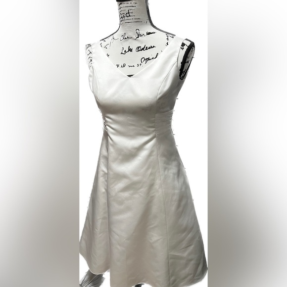 White Embellished Sleeveless V-Neck A-Line Dress - Picture 1 of 12